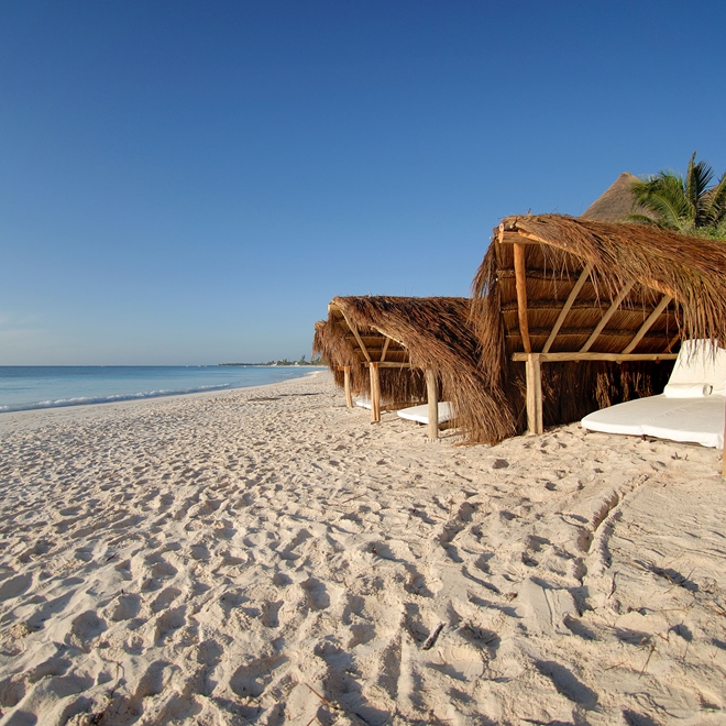 Beach, Esencia
